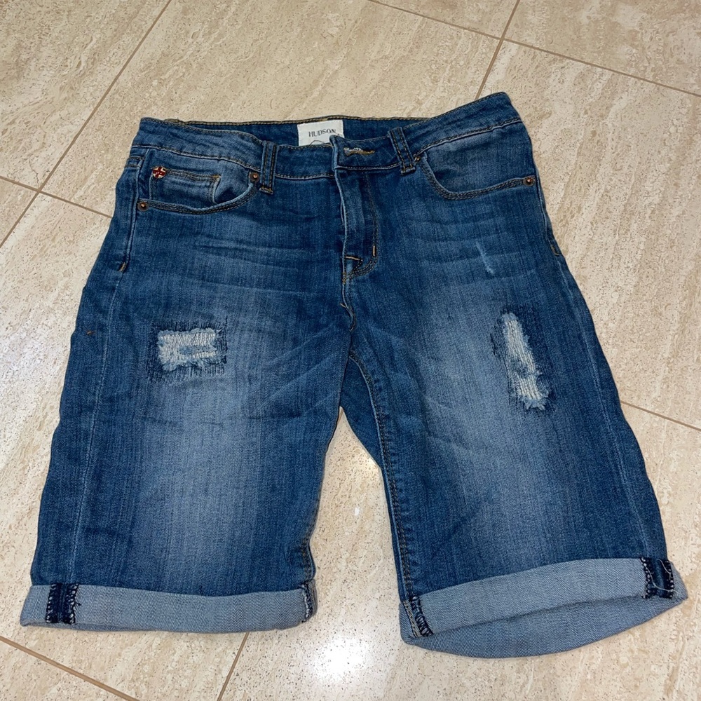 Hudson Stretchy Bermuda Shorts